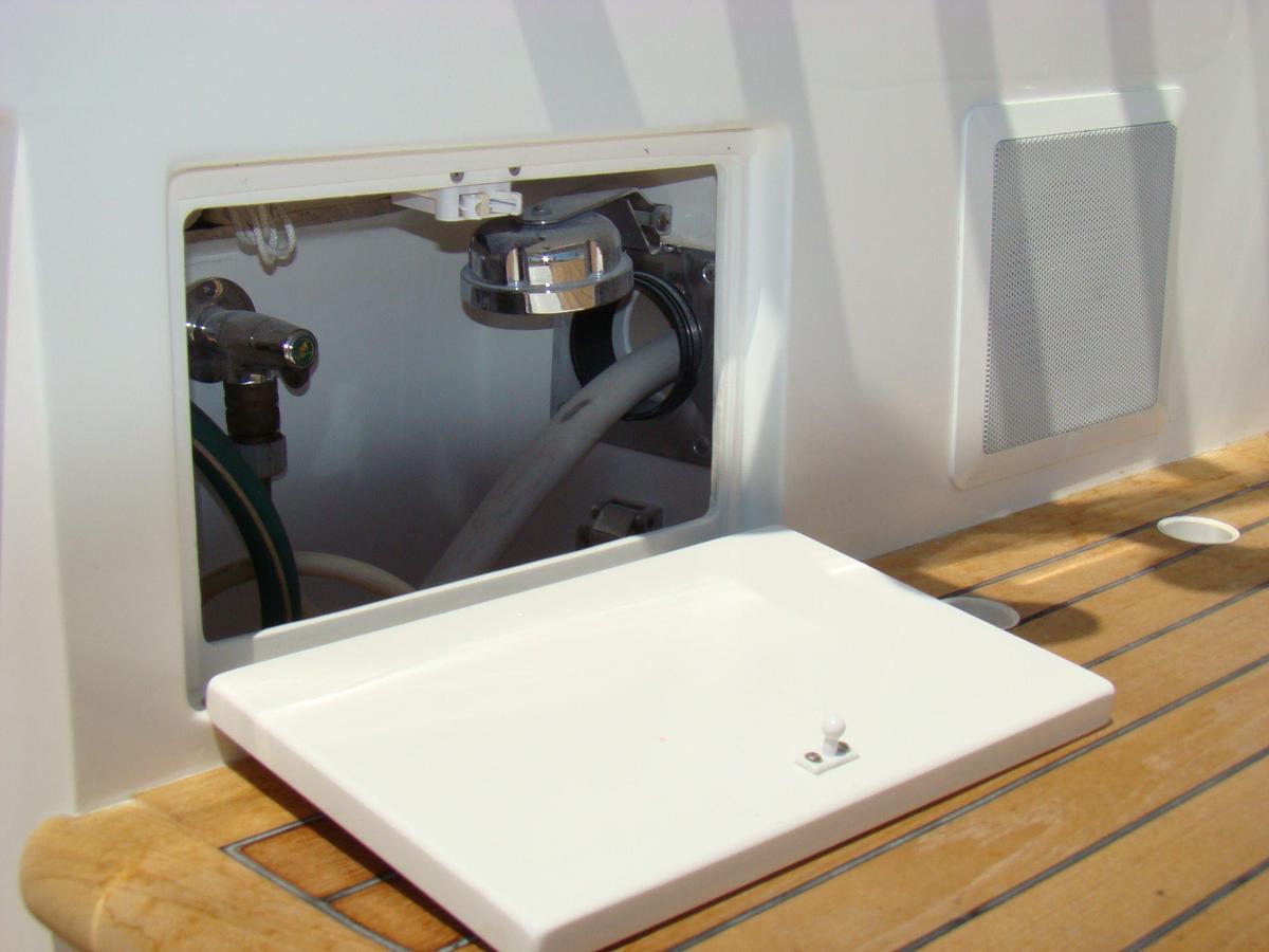 2026 Jersey Cape 47 Custom Hardtop | 47ft