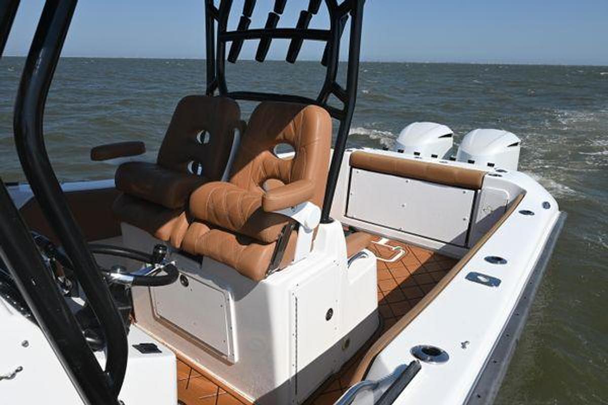 Used 2021 32' Cape Horn 32T | 32ft