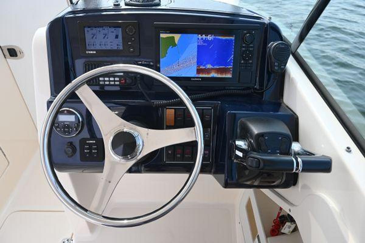 Used 2014 25' Pursuit DC 265 Dual Console | 25ft