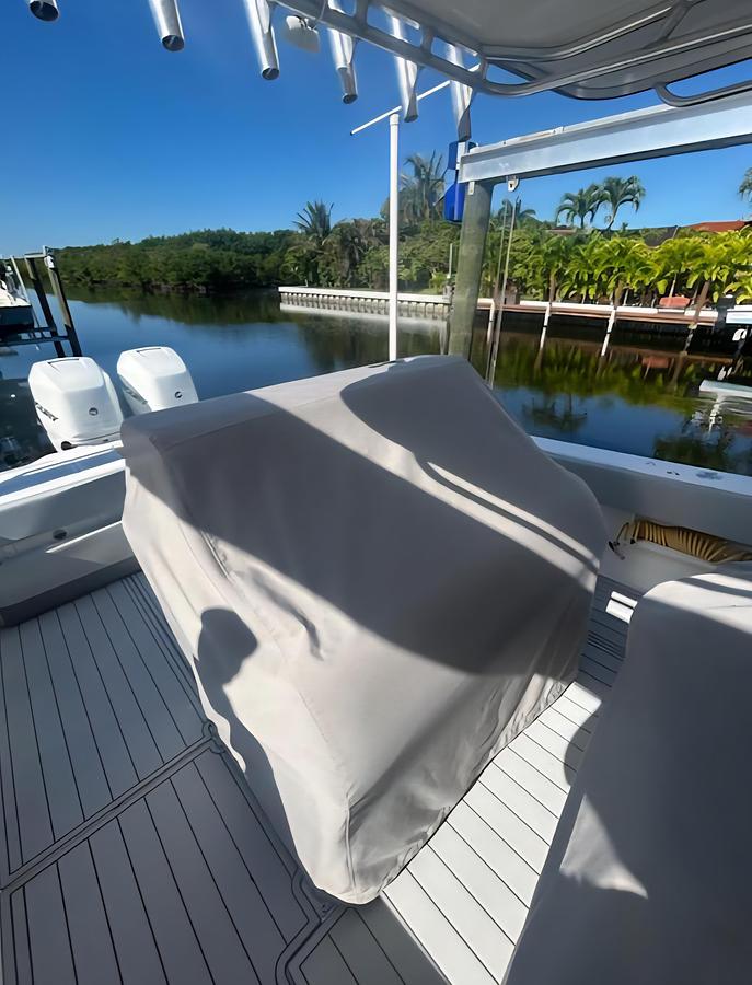 Used 2004 SeaVee 340B | 34ft