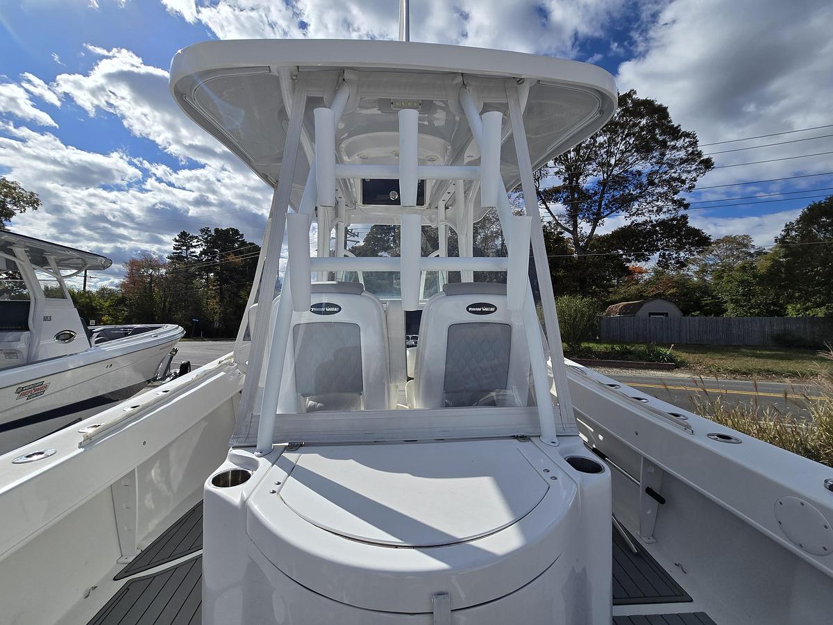 Used 2021 Twin Vee 310 CC | 31ft