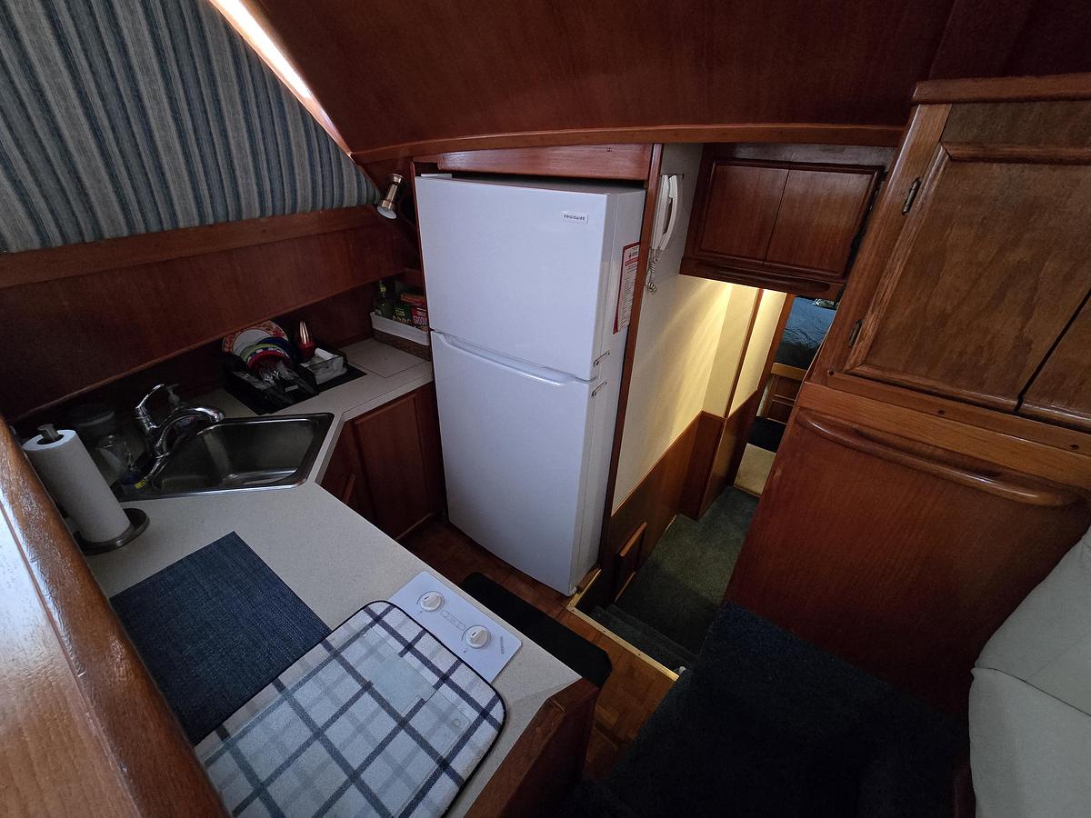 Used 1988 46' Post 46 Convertible | 46ft