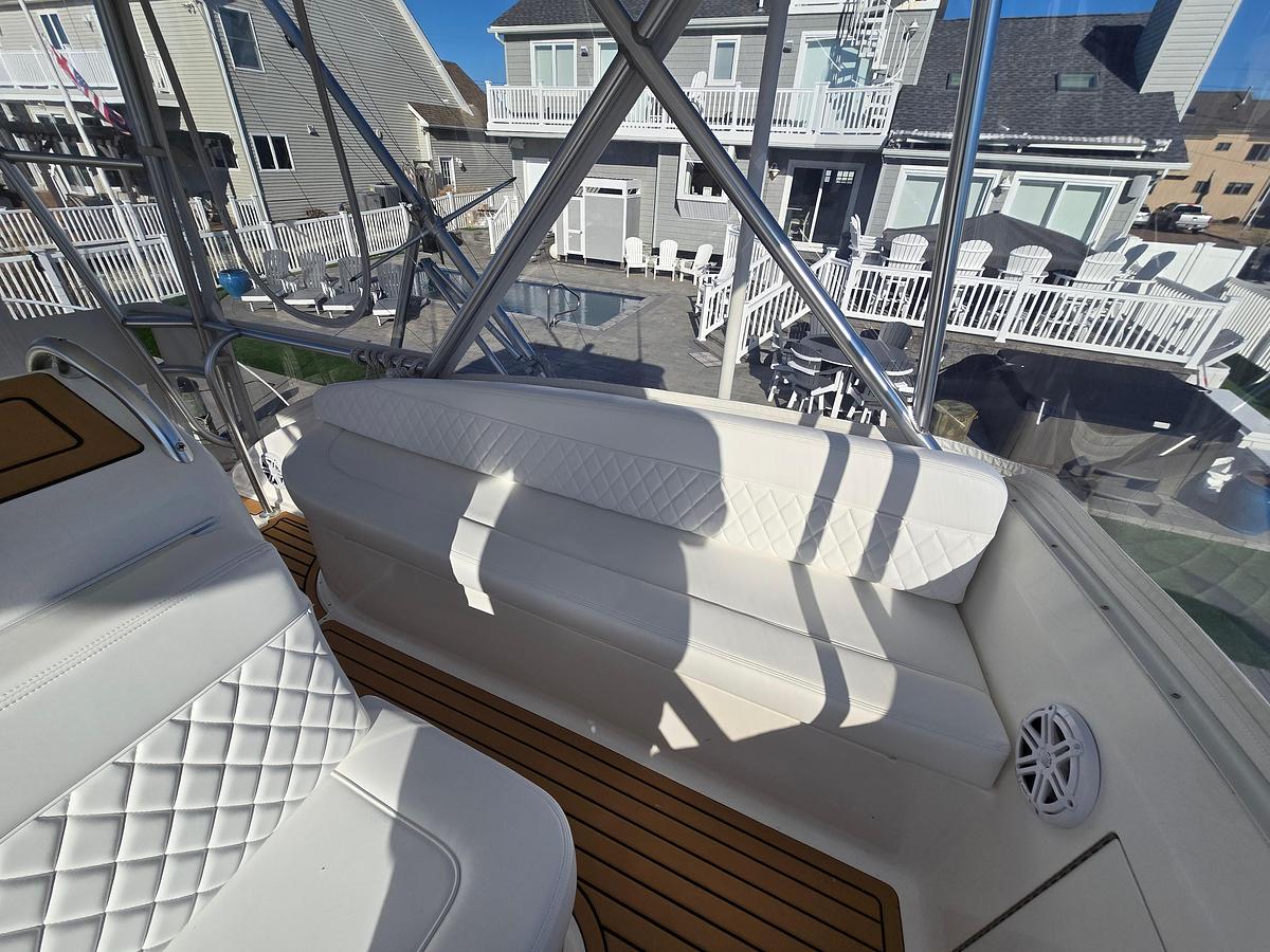 Used 2000 Post 47 Convertible Post Yachts | 47ft