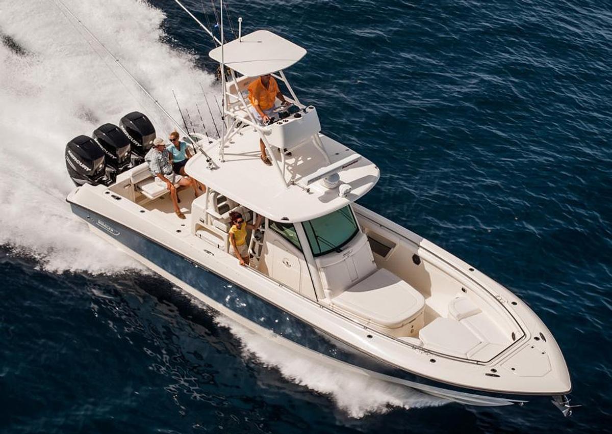 Used 2015 Boston Whaler 350 Outrage | 35ft