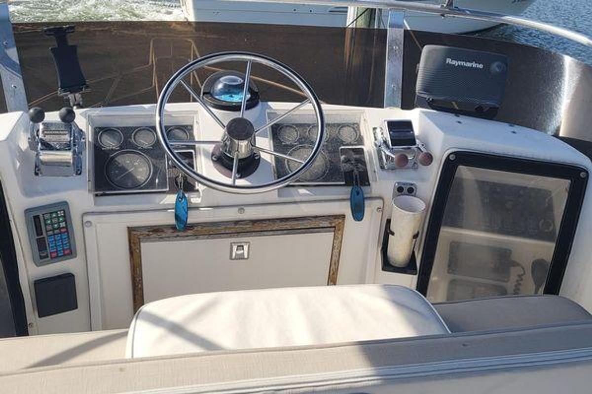 Used 1990 Phoenix 29 SFX Convertible | 29ft