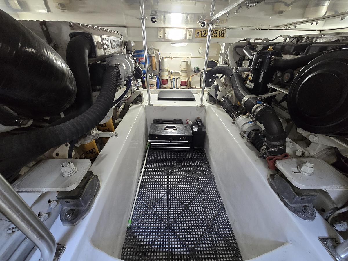 Used 2006 44' Cavileer 44 Convertible | 44ft