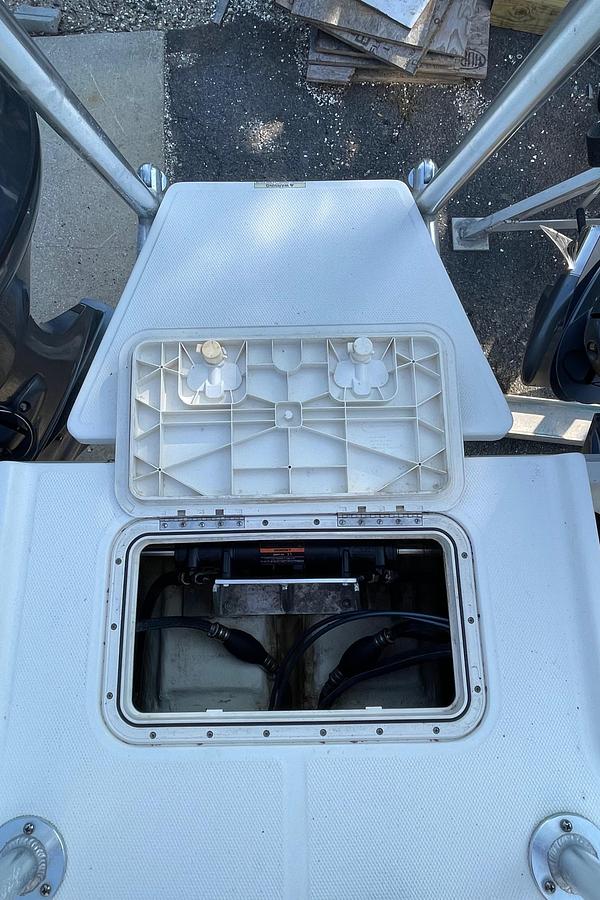 Used 2019 World Cat 230 DC | 23ft