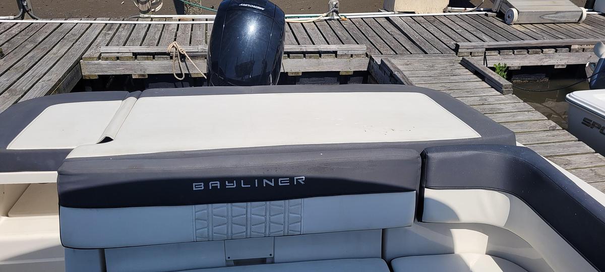 Used 2020 Bayliner VR5 Bowrider OB | 20ft