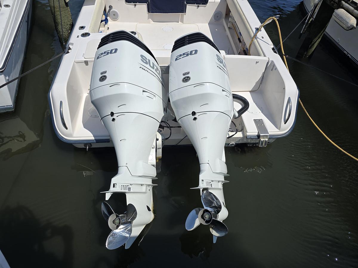 Used 2001 28ft Grady-White 282 Sailfish