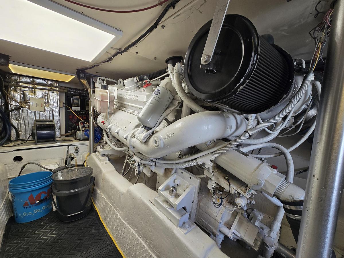 Used 1993 53' Ocean Yachts 53 Super Sport