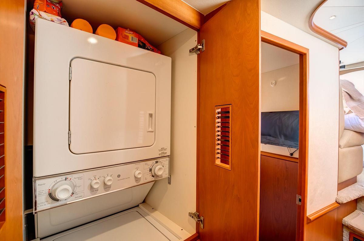 Used 2006 Silverton 50 Convertible | 50ft