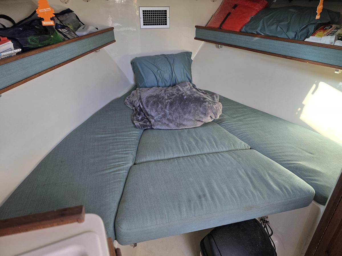 Used 2002 Carolina Classic 28 Express | 28ft