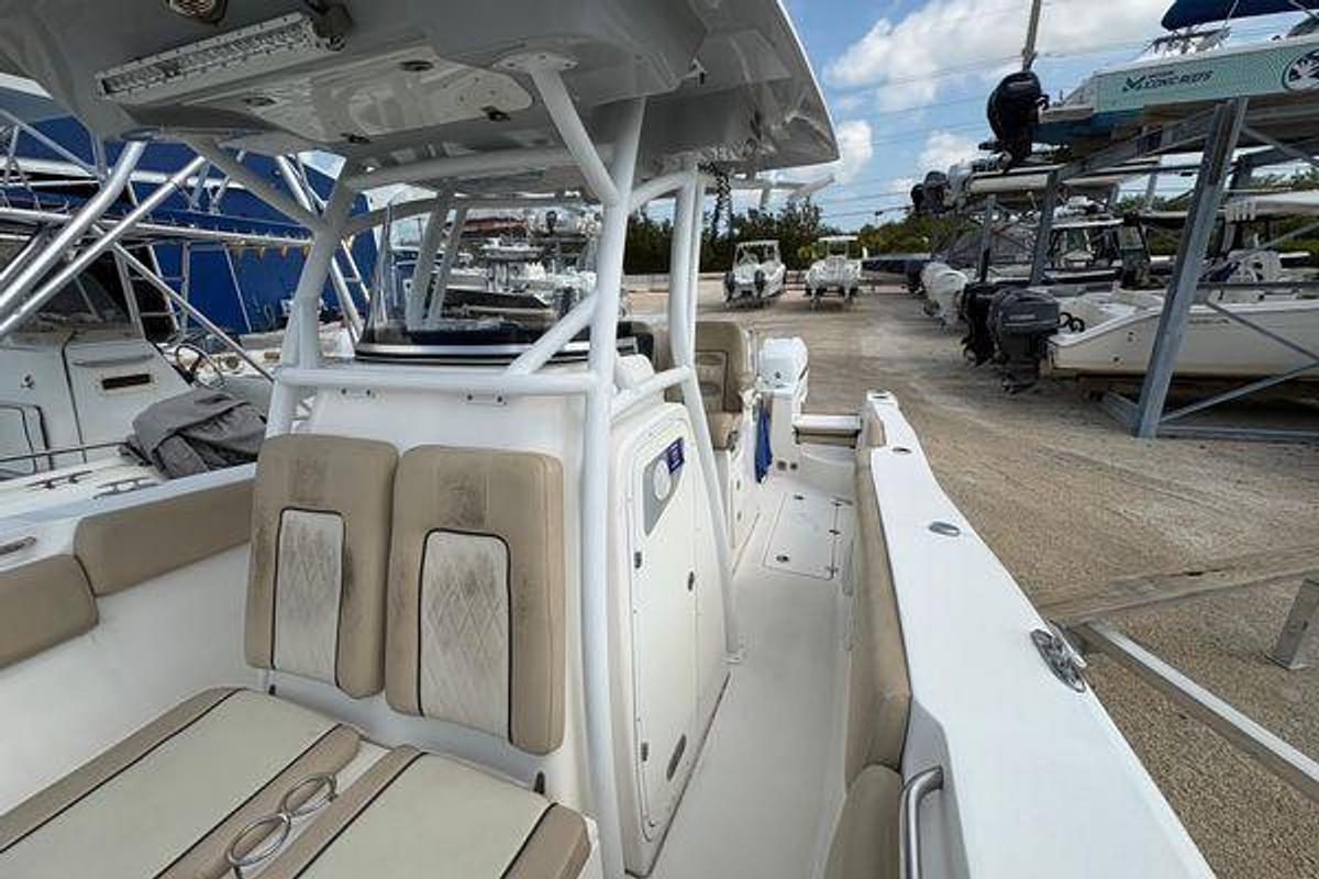 Used 2017 Sea Fox 288 Commander | 28ft