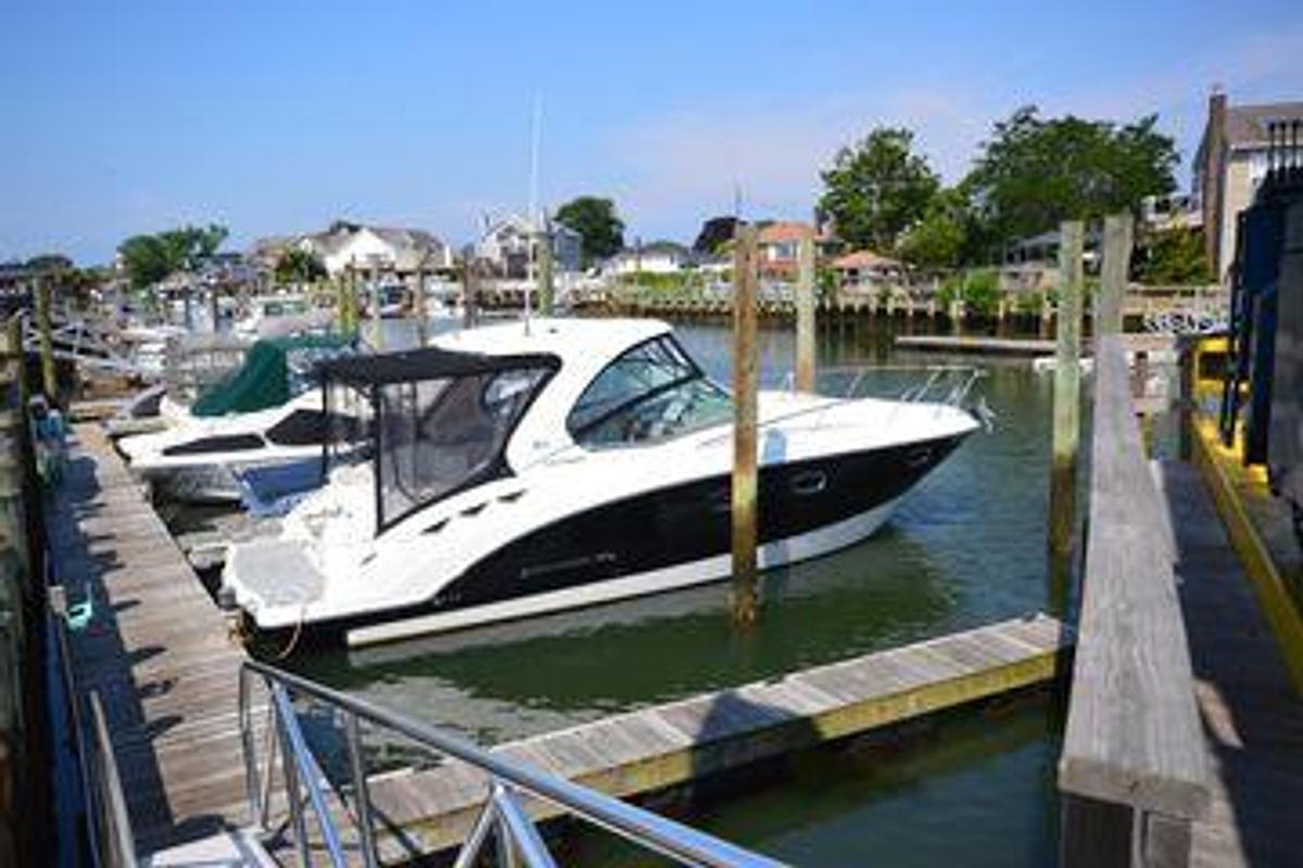 Used 2012 33' Chaparral 330 Signature | 33ft