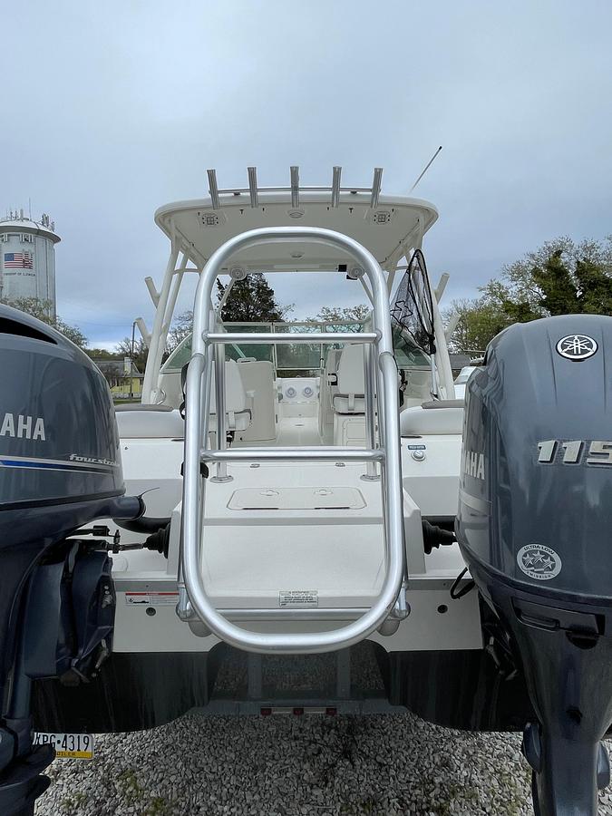 Used 2019 World Cat 230 DC | 23ft