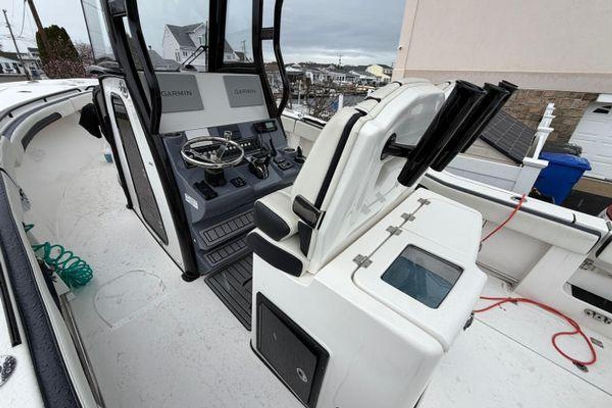 Used 2023 Tidewater 282 CC Adventure Bluewater | 28ft