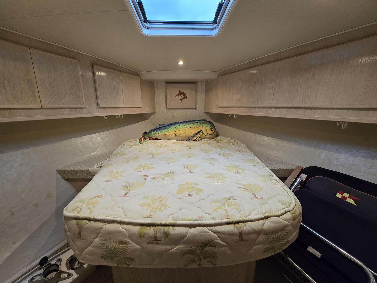 Used 2003 35' Henriques Sportfisherman Flybridge | 35ft