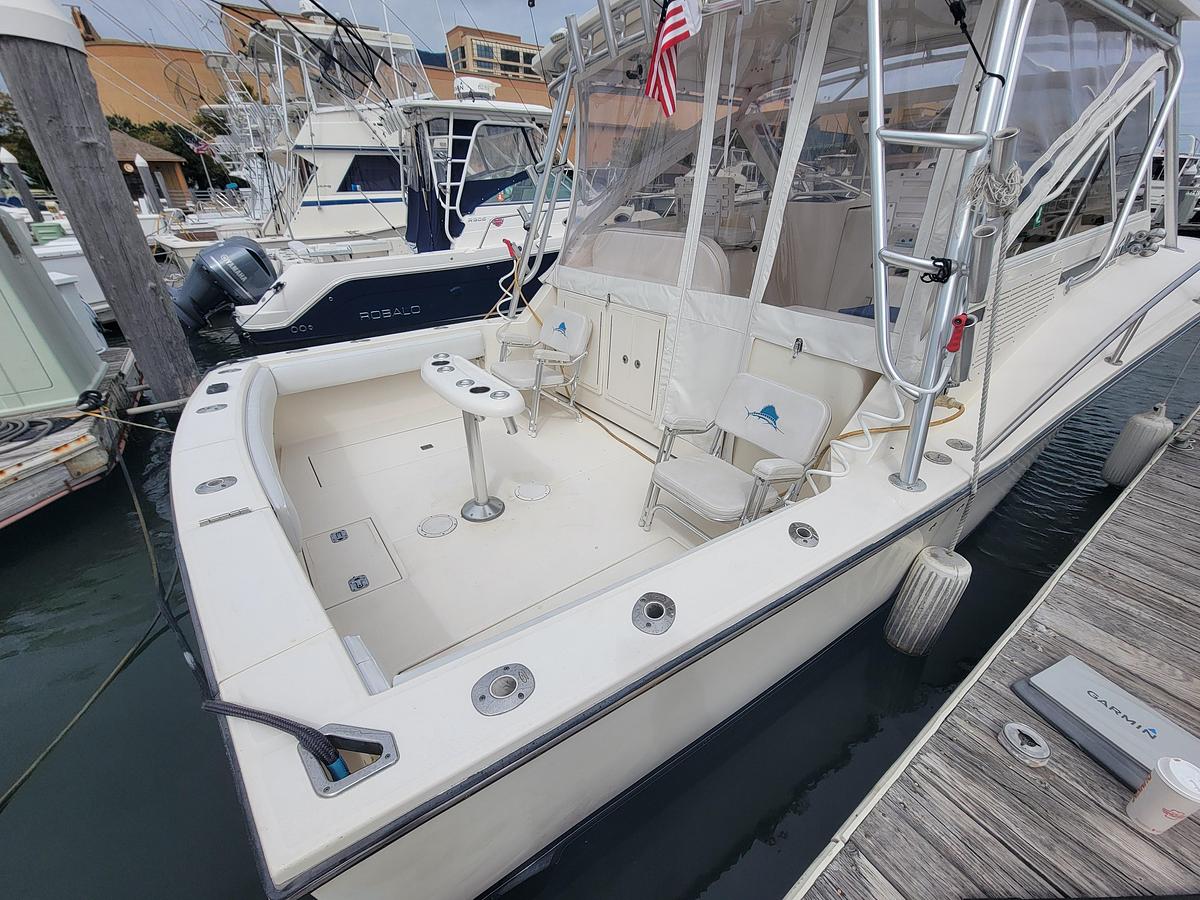 Used 2006 Carolina Classic 32 | 32ft