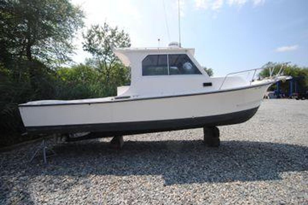 Used 1995 Shamrock 260 Mackinaw | 26ft