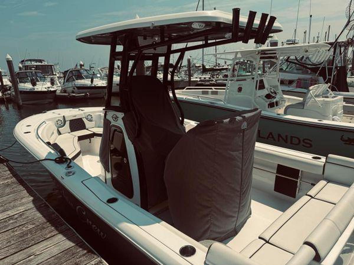 Used 23' Tidewater 232 LXF Center Console - 23ft