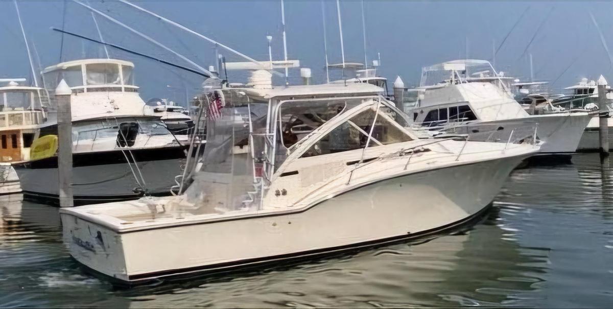 Used 2006 Carolina Classic 32 | 32ft