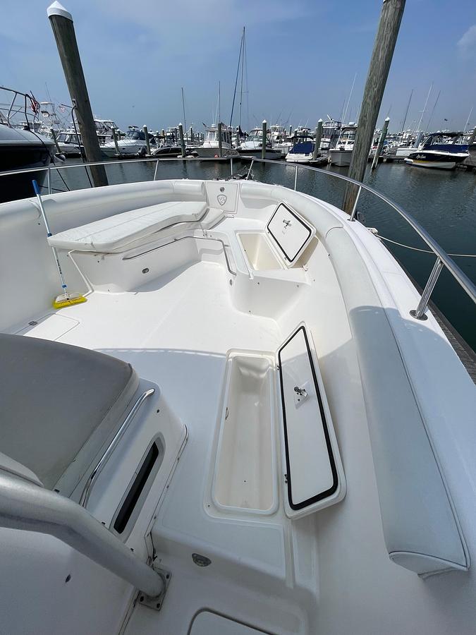 Used 2004 Century 3200 Center Console | 32ft