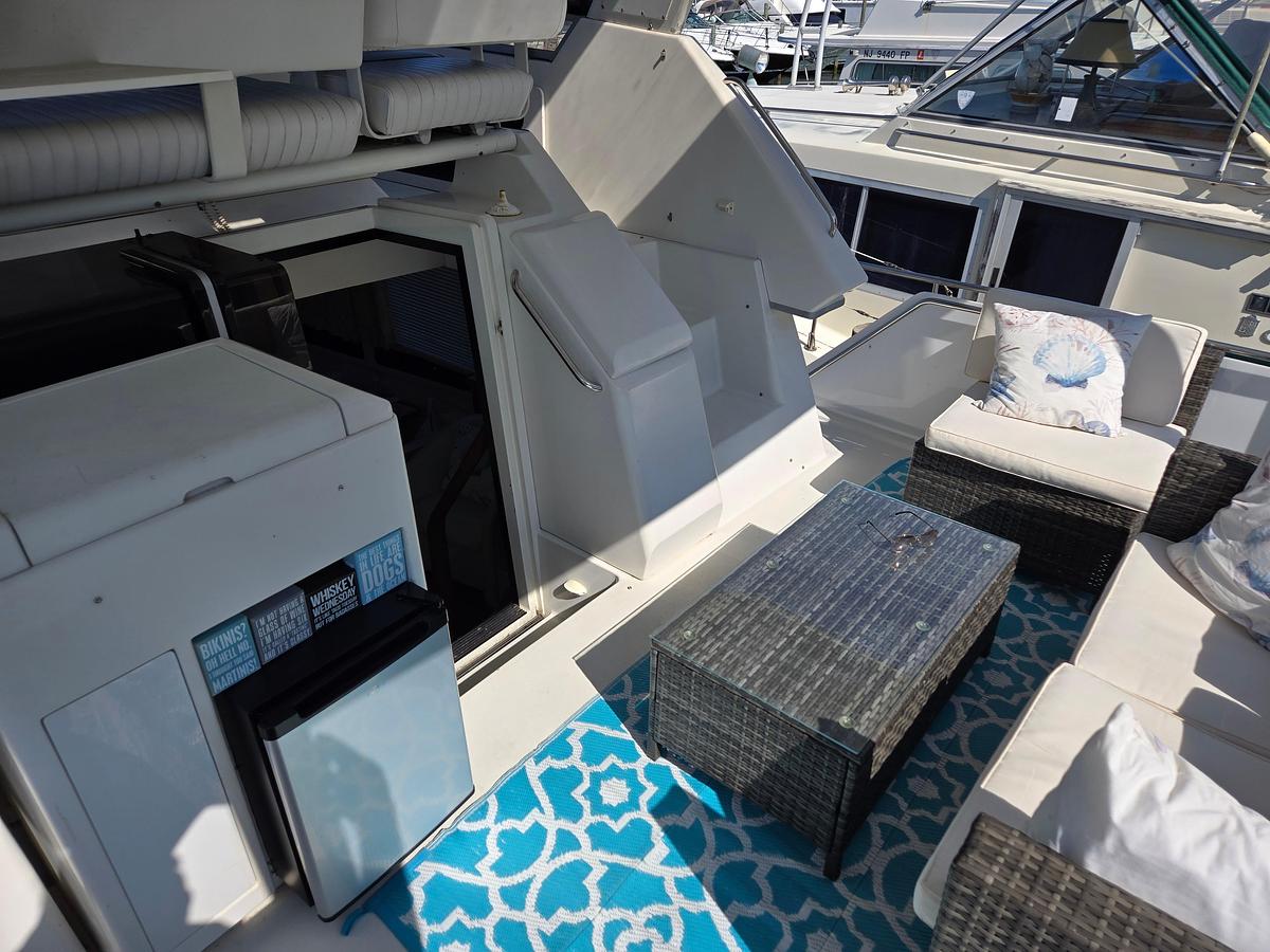 Used 1994 Carver 390CPMY | 39ft