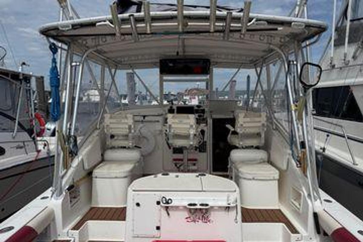 Used 2001 30' Pursuit 3000 Offshore | 30ft