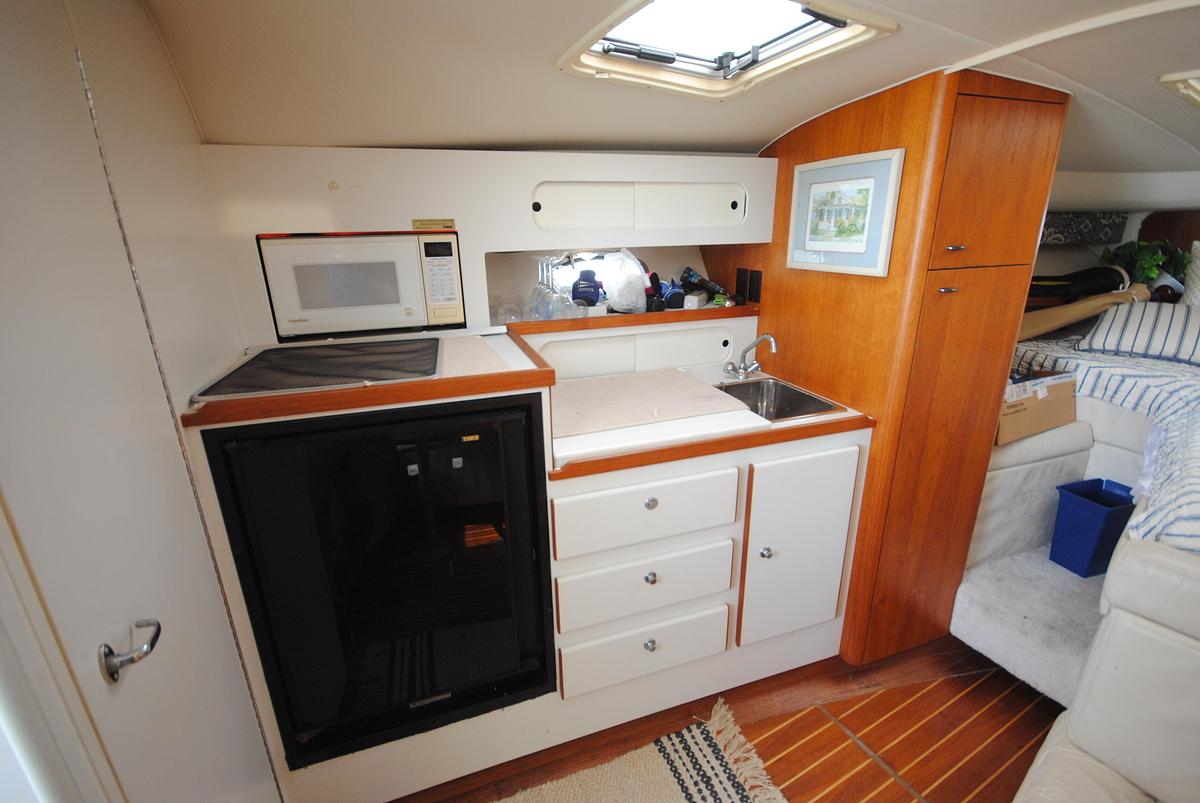 Used 1996 Tiara Yachts 3100 Open | 31ft