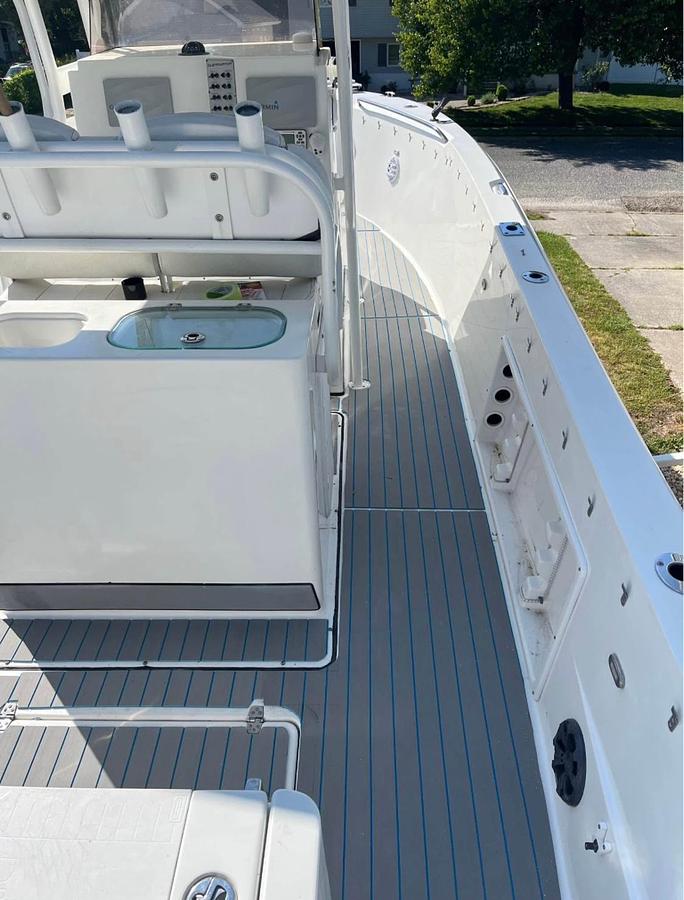 Used 2017 Clearwater 2508 Center Console | 26ft