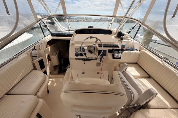 Used 2006 33' Grady-White Express 330 | 33ft