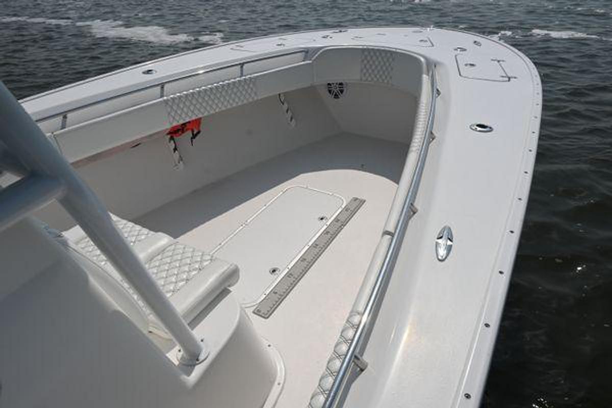 Used 2015 31' Cape Horn 31T | 31ft