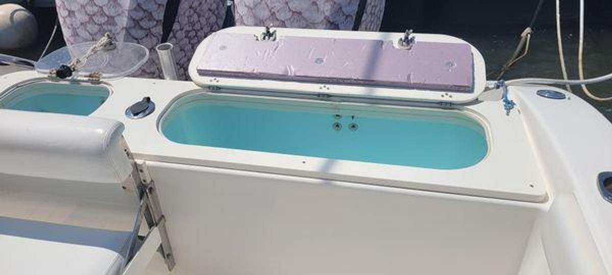 Used 2015 Century 30 Center Console | 2015