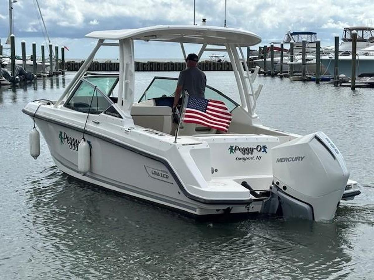 Used 2022 Boston Whaler 240 Vantage | 24ft