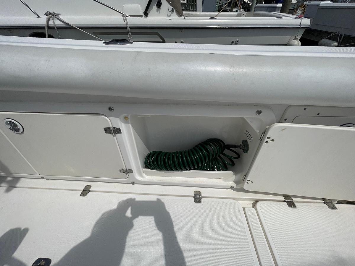 Used 2004 Century 3200 Center Console | 32ft