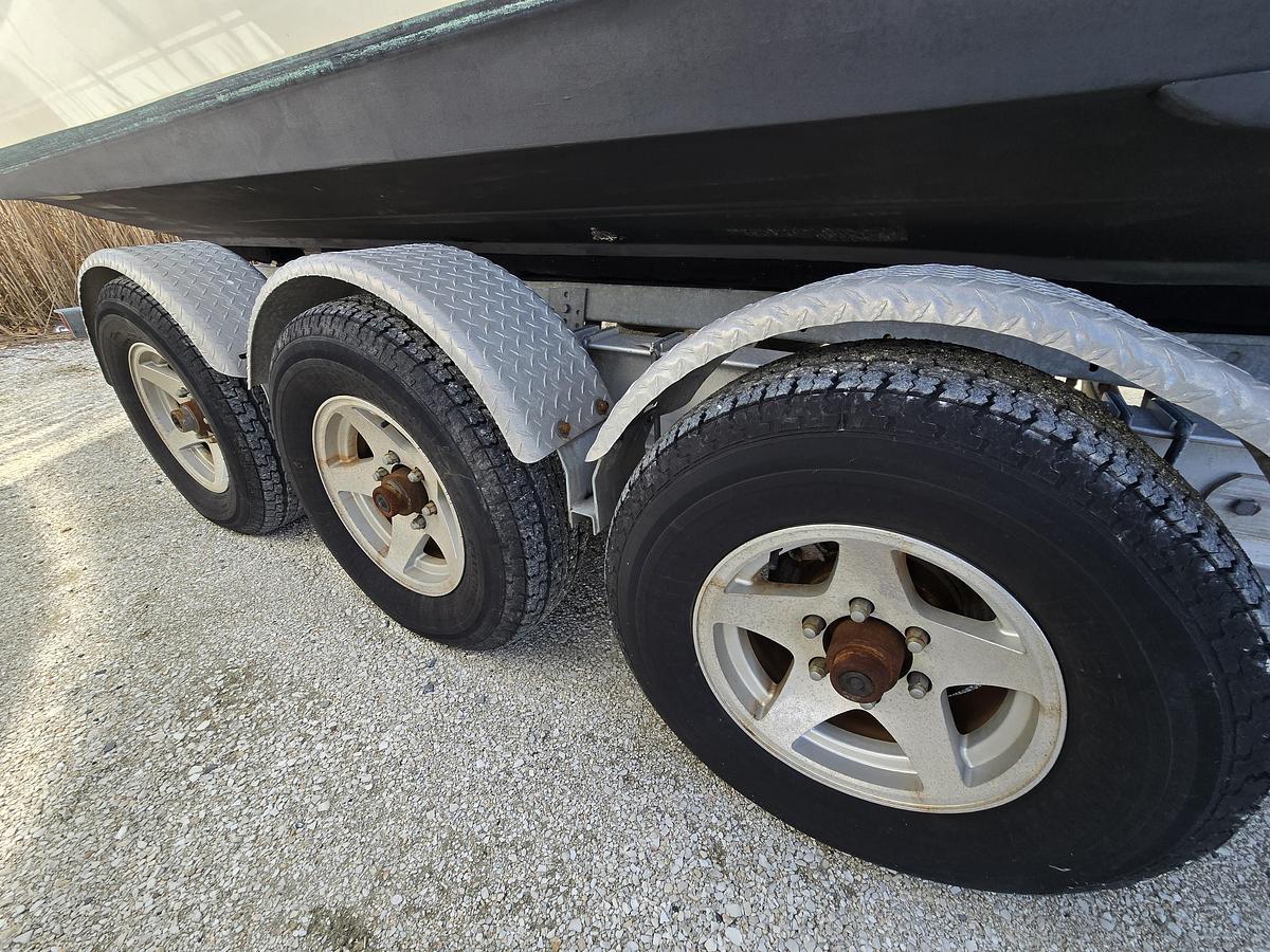 Used 2006 Albemarle 268 Express | 26ft