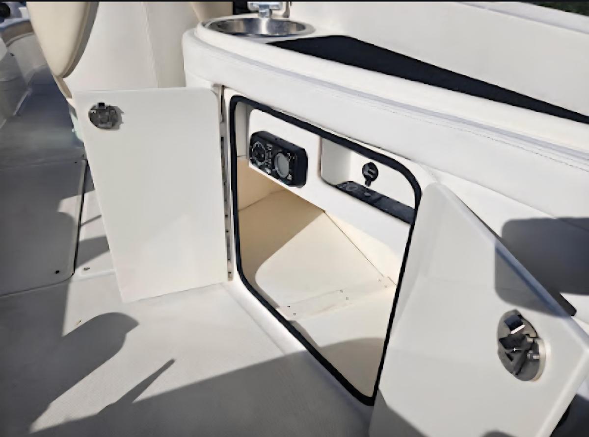 Used 2013 Sea Ray 260 Sundeck | 26ft