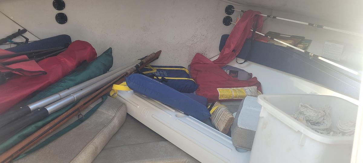 Used 1999 Boston Whaler 23 Conquest | 24ft