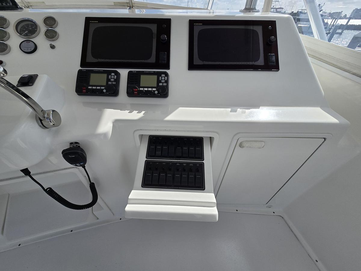 Used 1982/2016 Ocean Yachts 55 Super Sport | 55ft