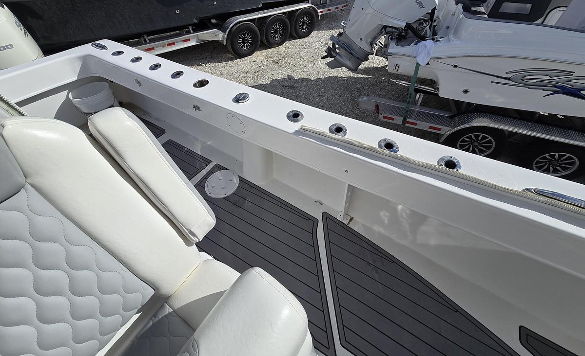 Used 2021 Twin Vee 310 CC | 31ft