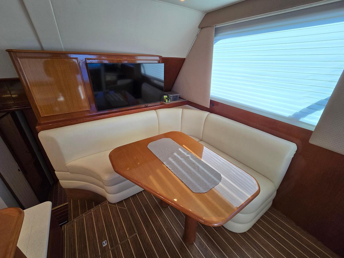 Used 2000 Post 47 Convertible Post Yachts | 47ft