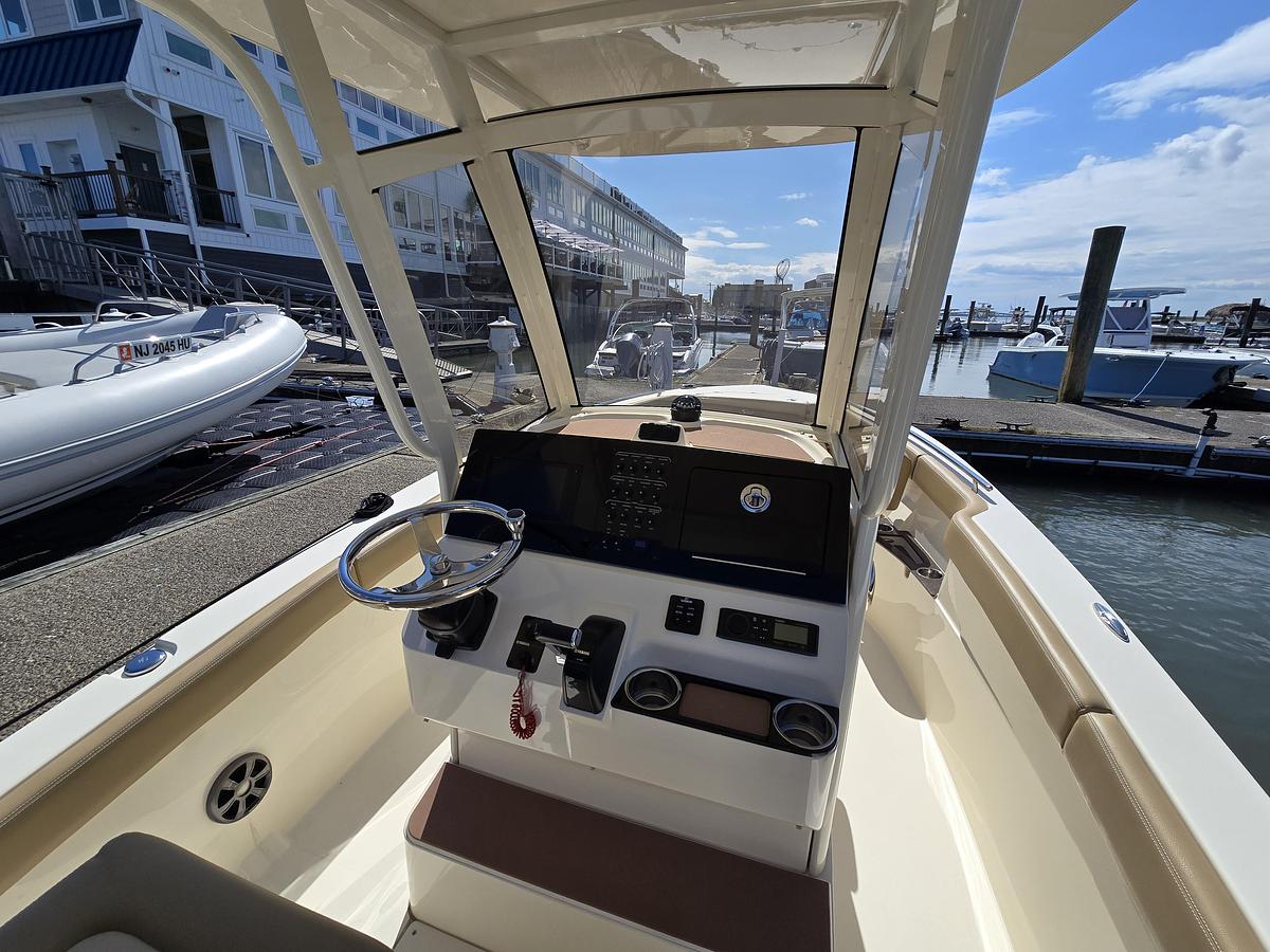 Used 2019 23' Scout 235 XSF | 23ft