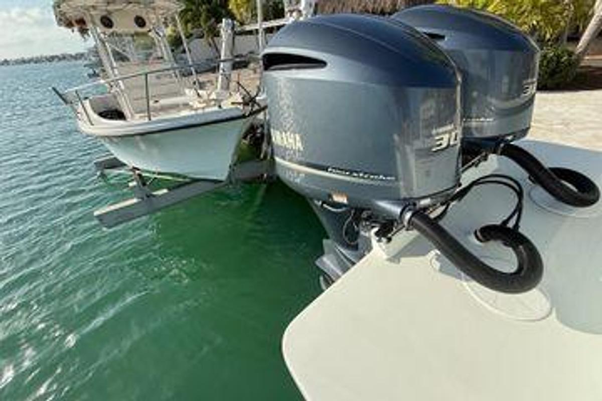 Used 2021 28' Parker 2801 Center Console | 28ft
