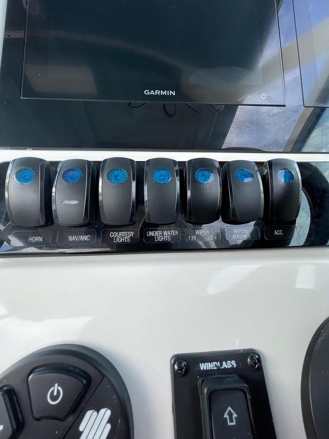 Used 2021 Sailfish 276 DC | 28ft