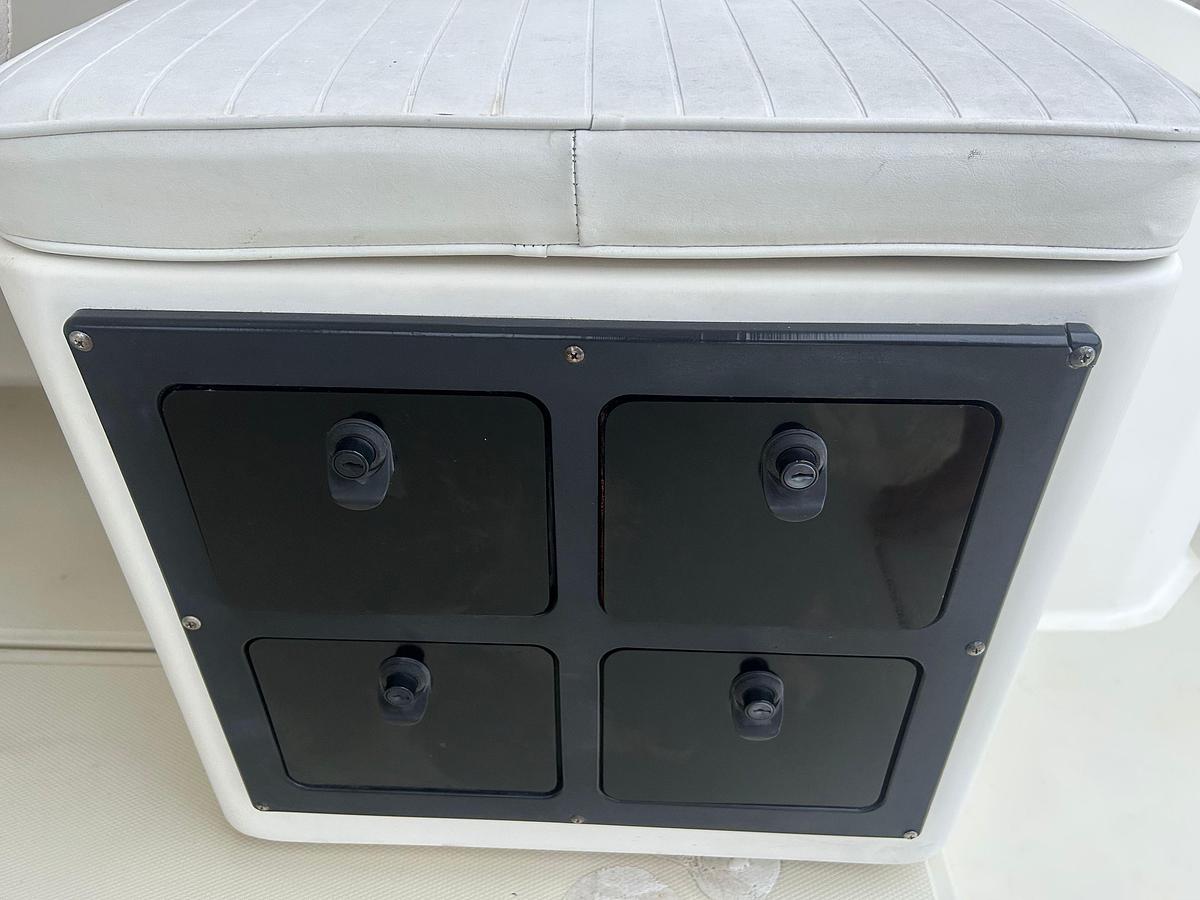 Used 1998 Carolina Classic 25 Express | 25ft