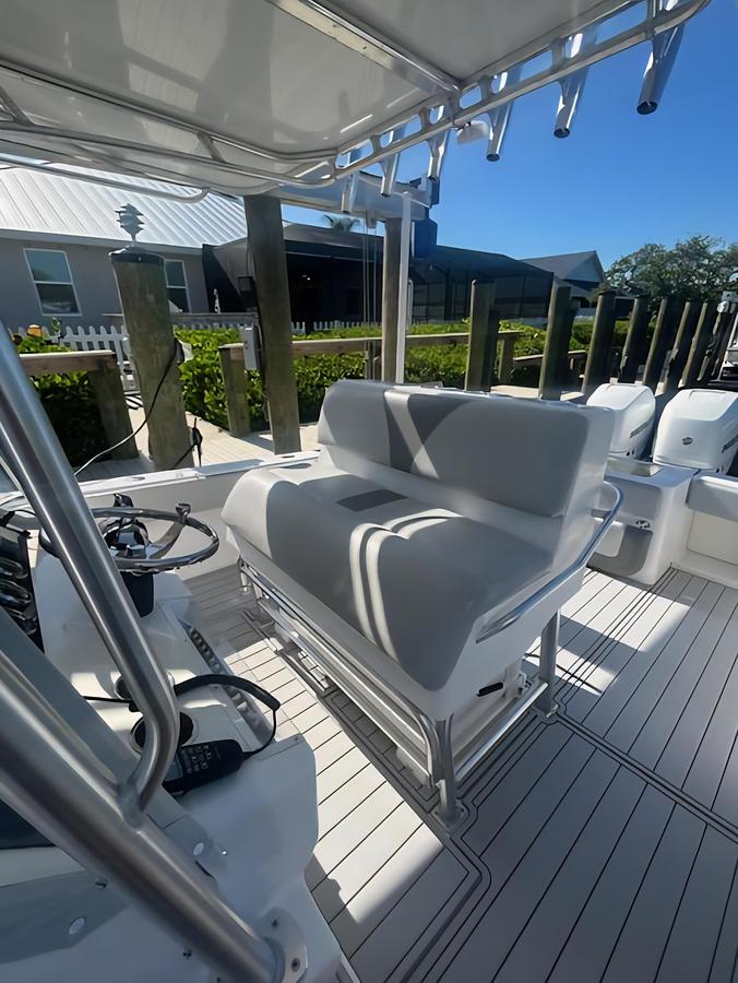 Used 2004 SeaVee 340B | 34ft