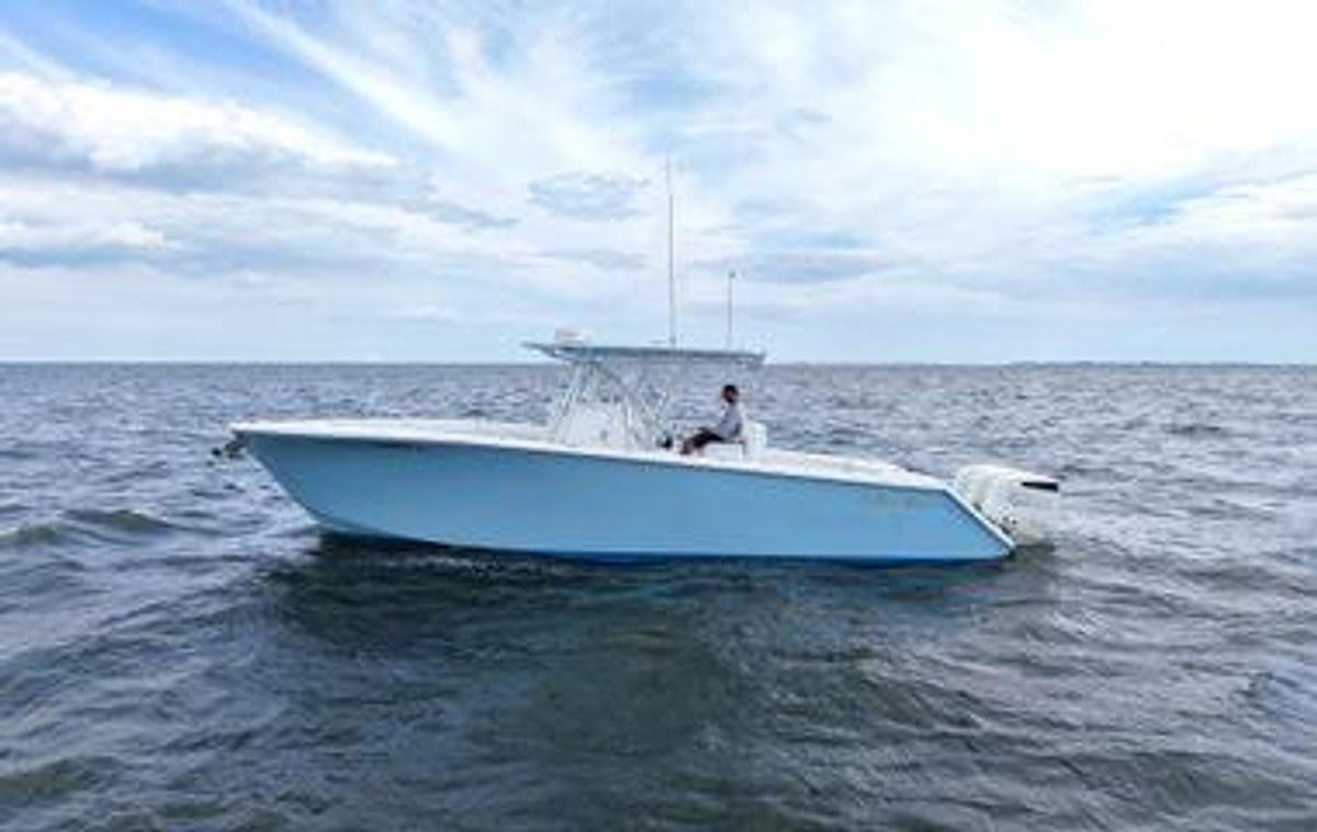 Used 2019 SeaHunter 33 Tournament | 33ft