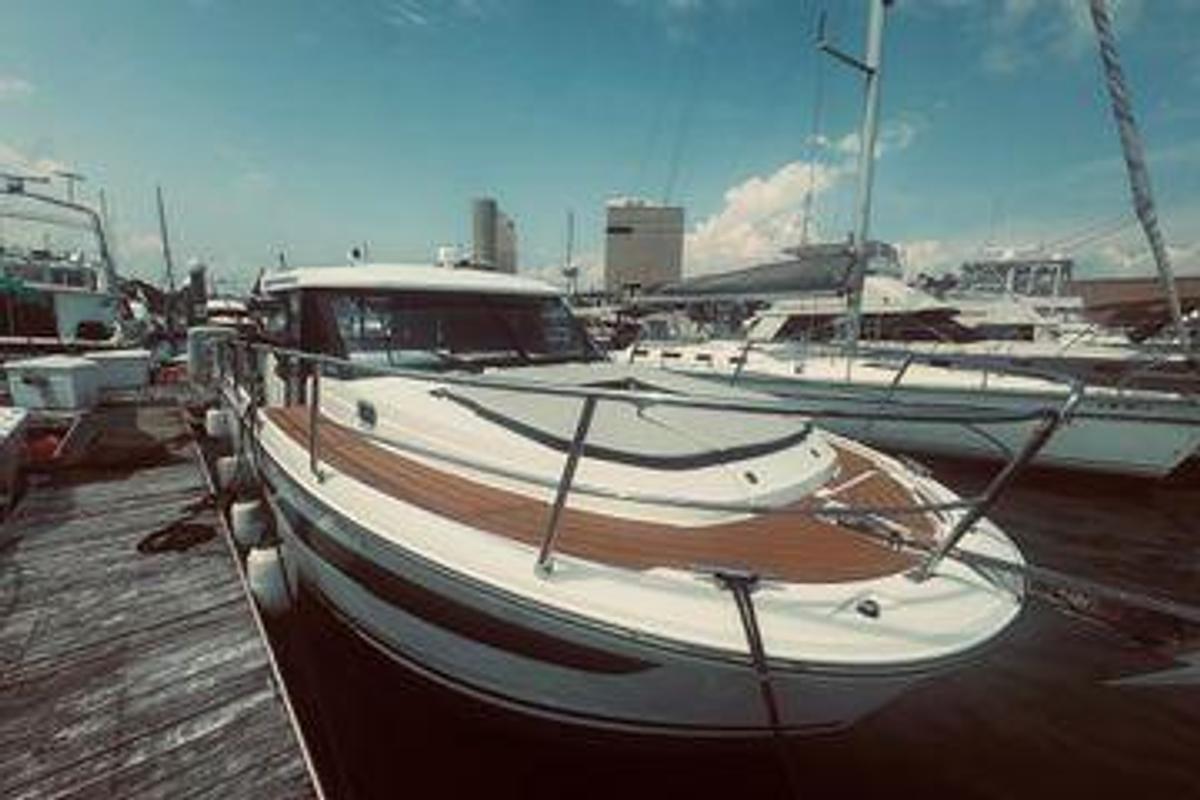 Used 2020 Jeanneau NC 1095 - 34ft