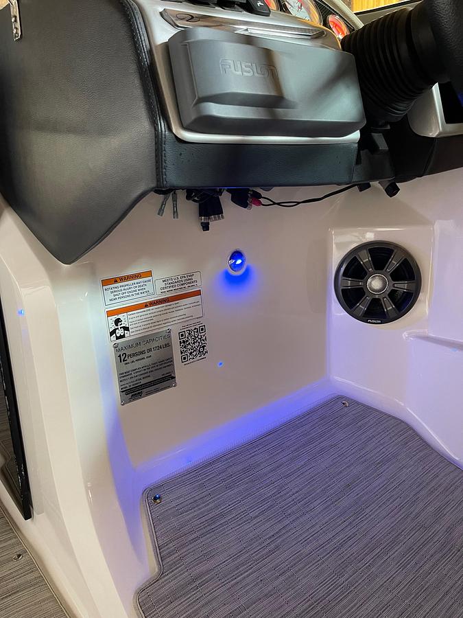 Used 2019 Regal 22 FasDeck | 22ft