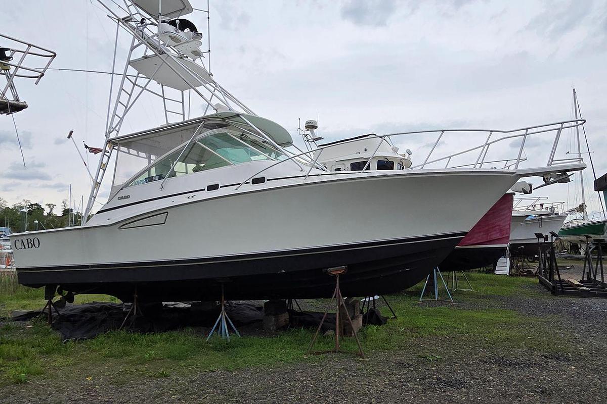 Used 1999 Cabo 35 Express | 35ft